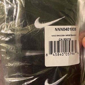 Nike Wristbands set of 2